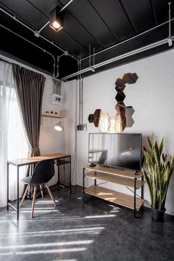 My Loft Hotel Sha Чиангмай Екстериор снимка